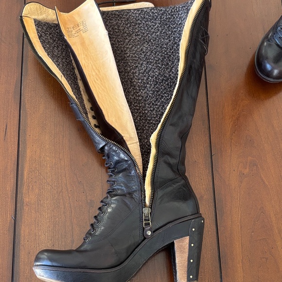 Timberland Chocolate Heeled Boots with Straps - Picture 9 of 9